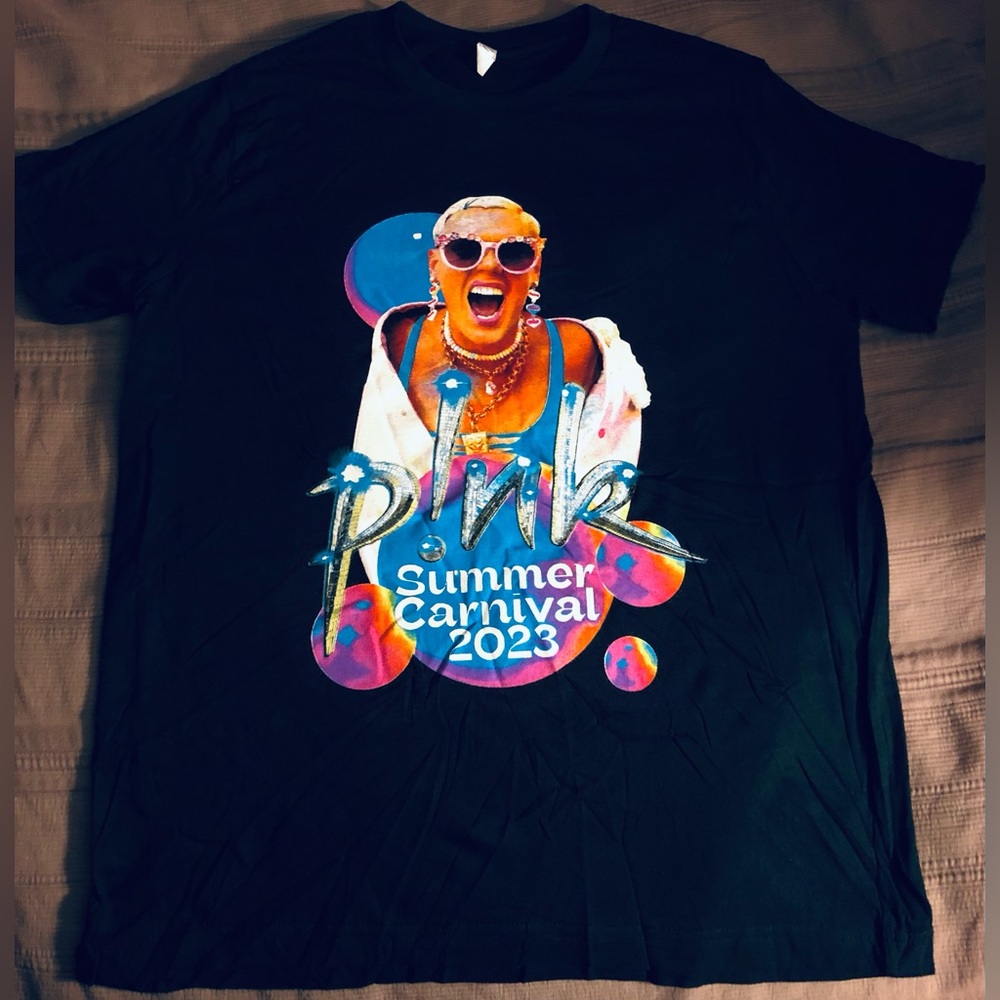 PINK Summer Carnival 2023 Tour Tshirt Men’s sz M PINK the musician Concert NEW